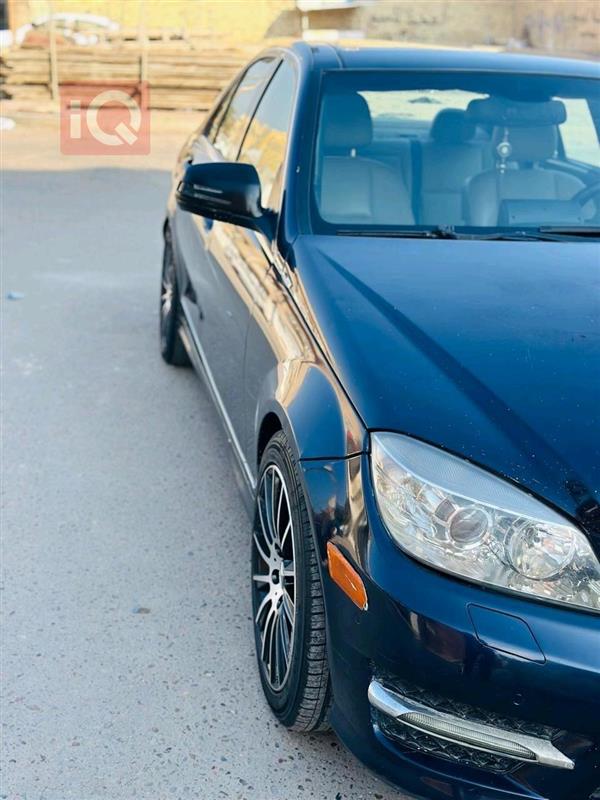 مرسيدس بنز C-Class 2009 للبيع في العراق -  بغداد